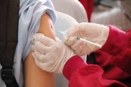 Vaccinazione antinfluenzale: come funzionerà in Piemonte il coinvolgimento di farmacisti e medici