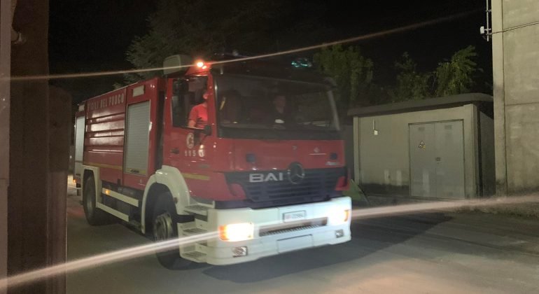 Incendio alla discarica di Castelceriolo: tempestivo l’intervento dei Vigili del Fuoco