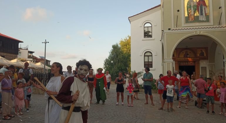 Il Teatro della Juta da Arquata a Sozopol
