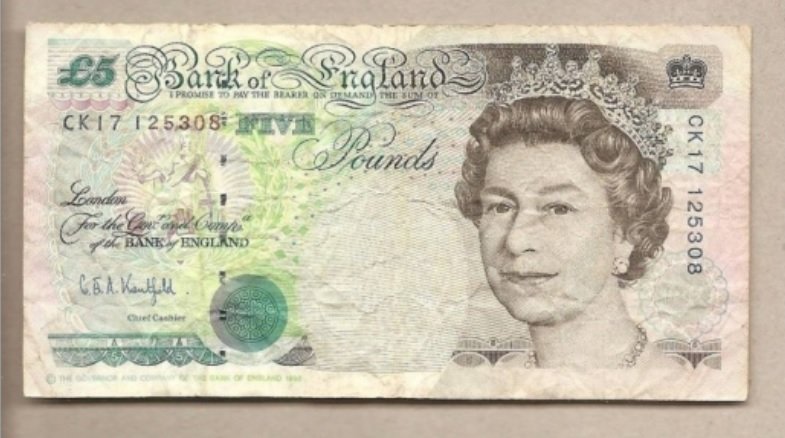 Regina Elisabetta: quando la Cerutti di Casale produsse le nuove sterline in plastica e i francobolli