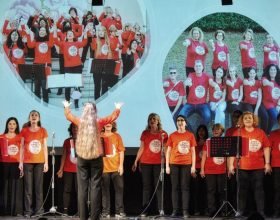 Grande successo per il musical del FuckCancer Choir: 4 mila euro per progetti sul melanoma e sul mesotelioma