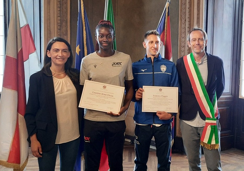 I campioni di taekwondo e nuoto Ossin e Poggio premiati in Comune: “Avete onorato Alessandria”