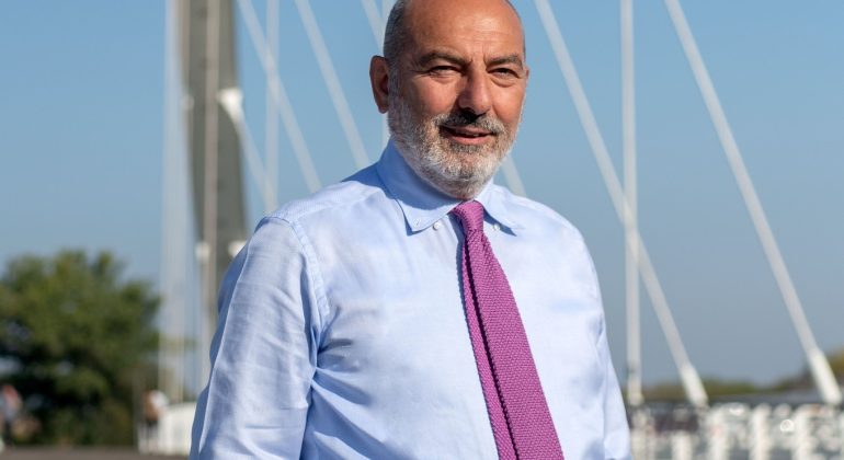 Giuseppe Giordano, assicuratore da 30 anni: “Il mondo è cambiato, non l’importanza del rapporto coi clienti”