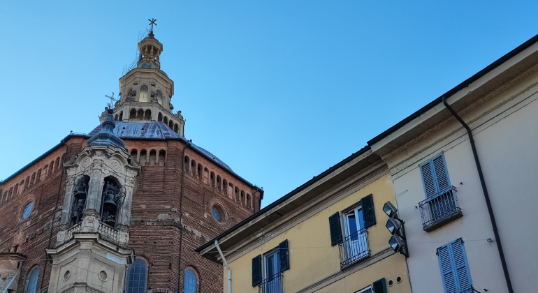 Tentano di rapinare i coetanei a Pavia, denunciati 4 minorenni