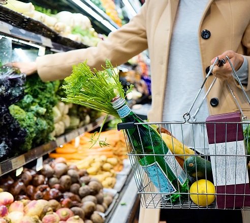Coldiretti: “Gli aumenti riducono acquisti alimentari del 3.3%”