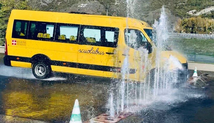 Piemonte: avviato corso di guida sicura per chi guida gli scuolabus e presto anche per neopatentati