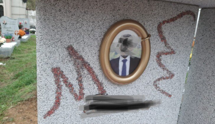 Altro atto spregevole nei cimiteri: a Ovada vandali imbrattano le lapidi con scritte volgari