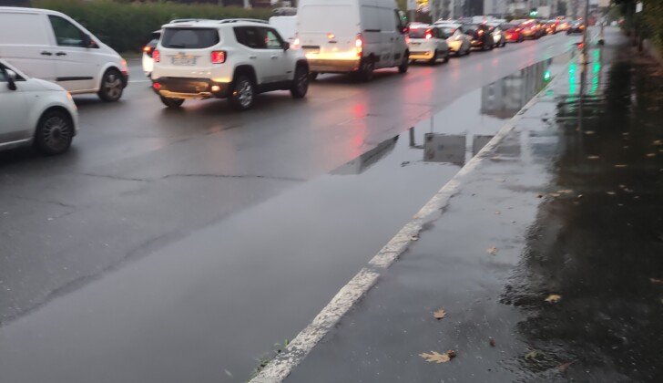 Piste ciclabili allagate ad Alessandria: un problema per ciclisti e pedoni