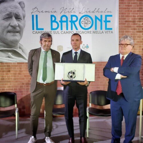 Shevchenko riceve il premio Liedholm: “Ringrazio l’Italia che ha accolto tanti ucraini”
