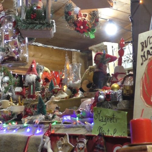 Fino al 24 dicembre i mercatini di Natale in piazza della Libertà: “Ad Alessandria idee regalo, gusto e cultura”
