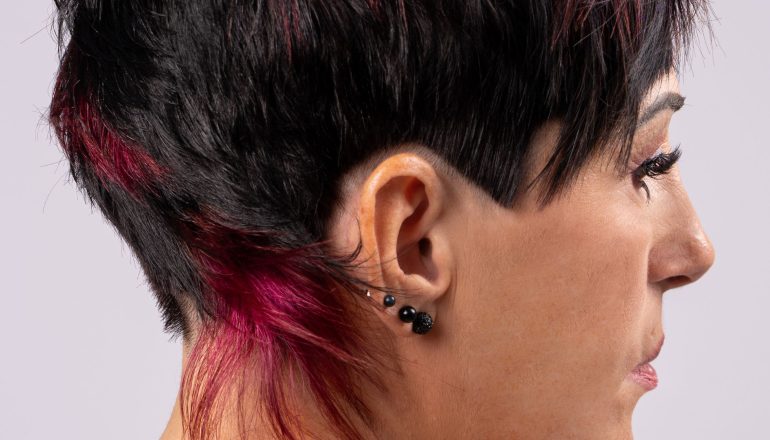 La nuova collezione di tagli e colori di Nemesi Tricomeccanica che valorizza la vostra “Vera Essenza”