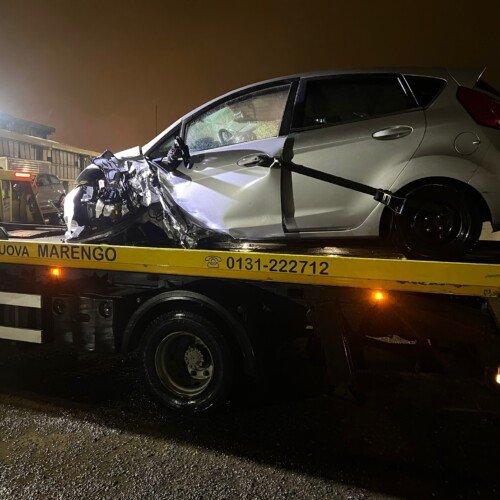Incidente a Carentino: due auto fuori strada e un ferito lieve