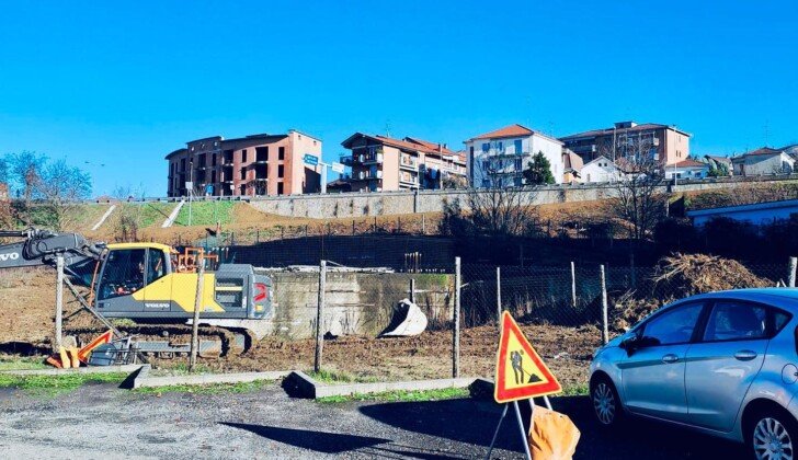 Cirio esalta Valenza per i lavori al futuro stabilimento Cartier: “Piemonte terra d’eccellenza”