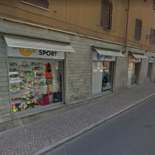Furto di articoli sportivi in un negozio a Tortona: Polizia Locale denuncia il responsabile