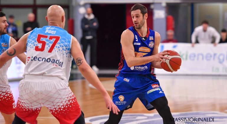 Novipiù Monferrato Basket sconfitta a Rieti: debutto amaro per coach Comazzi