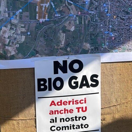 Comitato “No biogas” in massa al consiglio comunale di Valenza. Il Pd è con loro