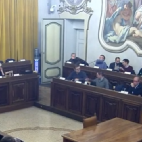 Sicurezza stradale a Pavia: le associazioni propongono soluzioni contro la sosta selvaggia