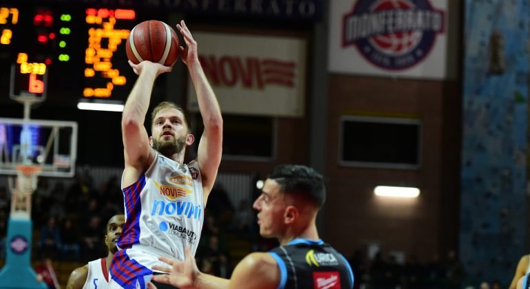 Novipiù Monferrato Basket parte forte ma poi cede a Cremona: rossoblu ancora sconfitti