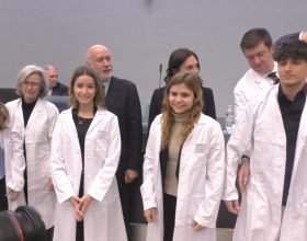 L’emozione di indossare il camice bianco per la prima volta: una giornata speciale per 74 futuri medici