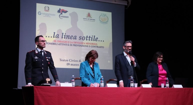 Oltre 300 partecipanti al convegno sul disagio e sulle devianze minorili al Teatro Civico di Tortona