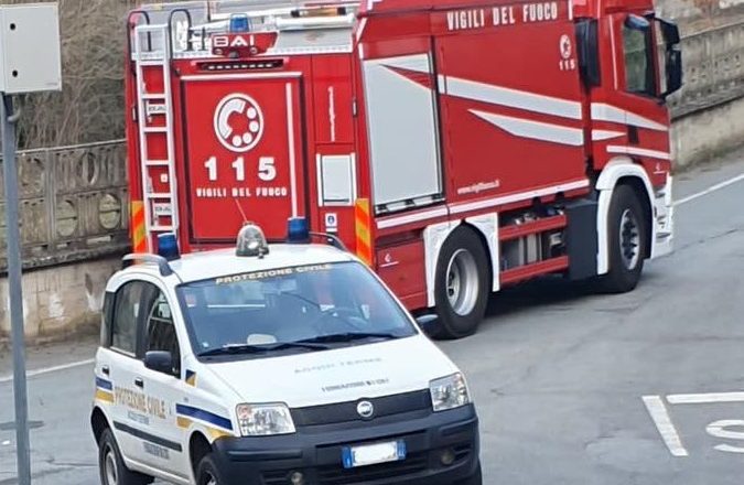 A Ponzone in fiamme due ettari di bosco: terminato il lavoro dei pompieri