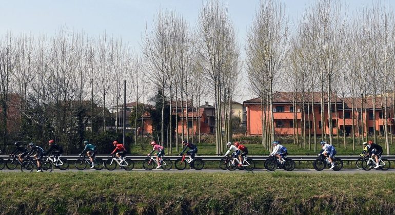 Sabato la Milano-Sanremo: quando e dove passerà in provincia di Alessandria