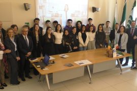 Come tutelare le nocciole italiane dalle frodi: il progetto degli studenti del Volta all’Expo di Bruxelles