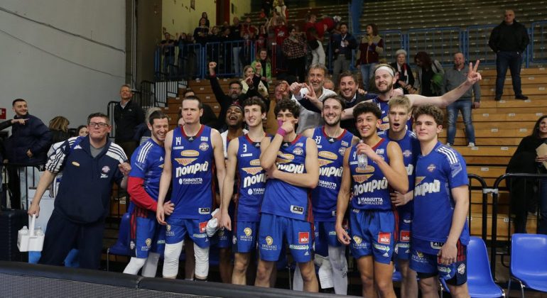 Novipiù Monferrato Basket, ancora un sorriso: rossoblu vincenti a Cremona