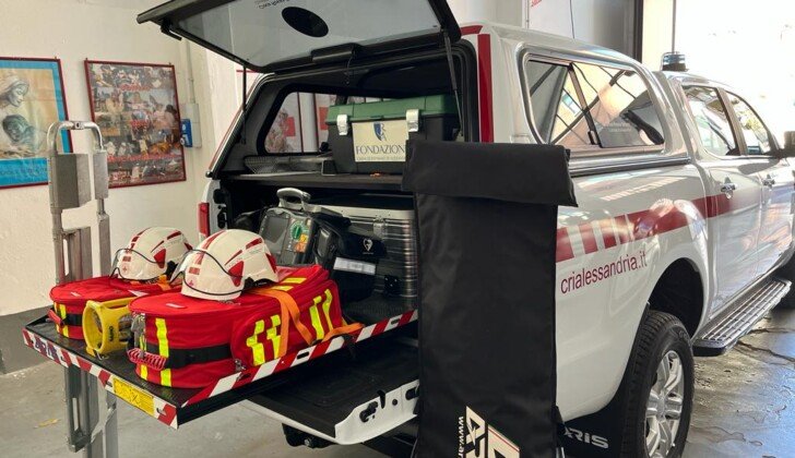 Un nuovo pick up alla Croce Rossa grazie alla donazione della Fondazione Cassa di Risparmio di Alessandria