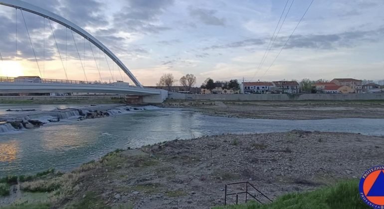 Siccità: le foto della situazione critica del fiume Tanaro ad Alessandria