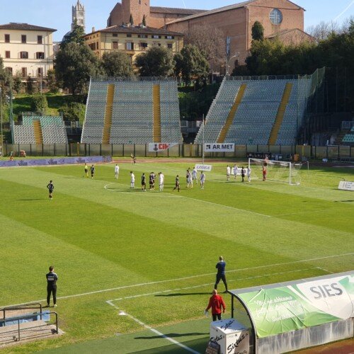 I Grigi strappano un pari a Siena grazie al portiere Liverani: arriva un punto dopo una ripresa in trincea