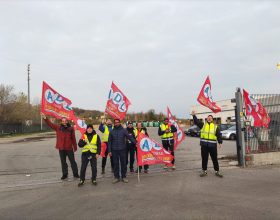 Sciopero ai magazzini Sogegross di Rivalta Scrivia e Serravalle: i dipendenti chiedono i buoni pasto