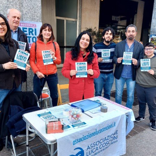 Diritti e tempi certi sul fine vita: oltre 300 firme raccolte ad Alessandria dall’associazione Coscioni
