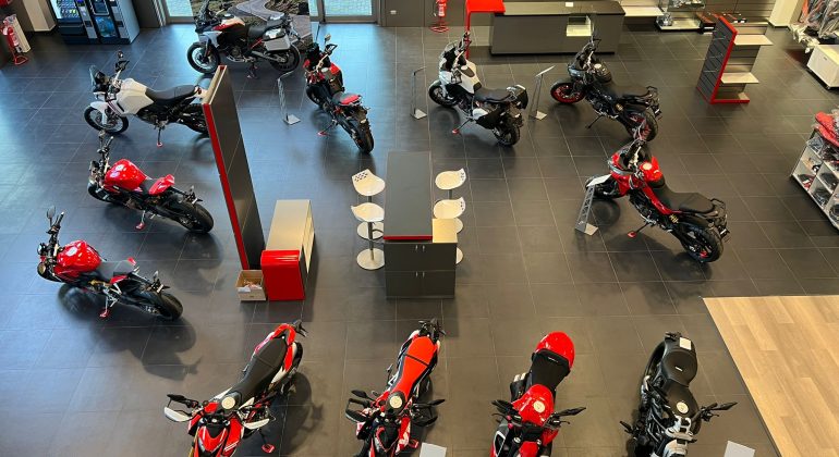 Ducati Alessandria: sabato 22 aprile l’inaugurazione con Pecco Bagnaia e Dindo Capello