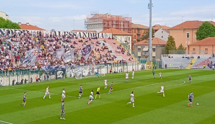 Alessandria, al Cesena basta l’ex Chiarello. Grigi ai play-out con il San Donato