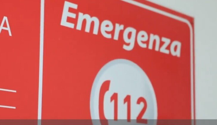 Numero unico 112: gli iPhone 14 potranno inviare e ricevere messaggi di emergenza anche senza rete