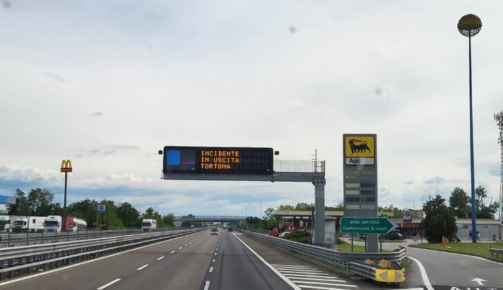 Incidente in autostrada a Tortona: code verso Alessandria