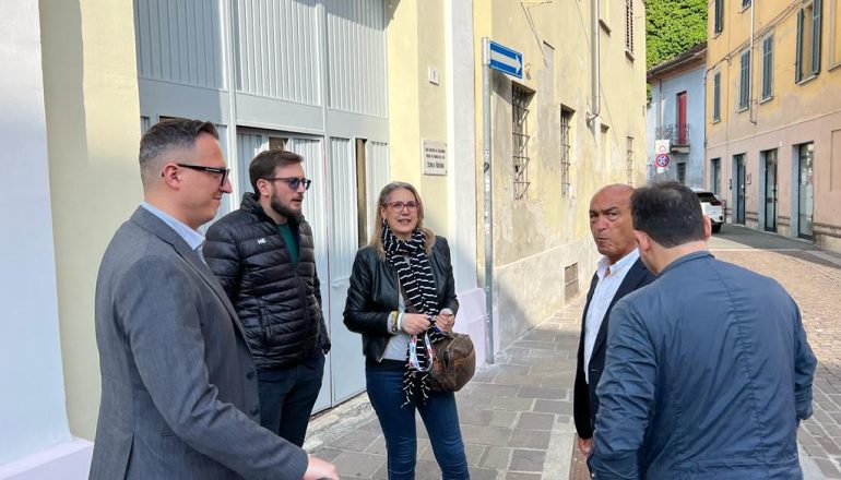 Casa delle donne, sopralluogo del centrodestra all’ex Asilo Monserrato: “Degrado assoluto”