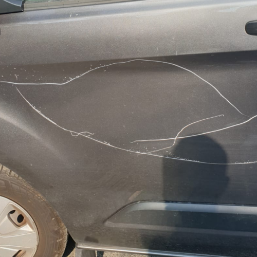 Mezzo danneggiato da vandali ad Alessandria: “La delusione di un imprenditore”