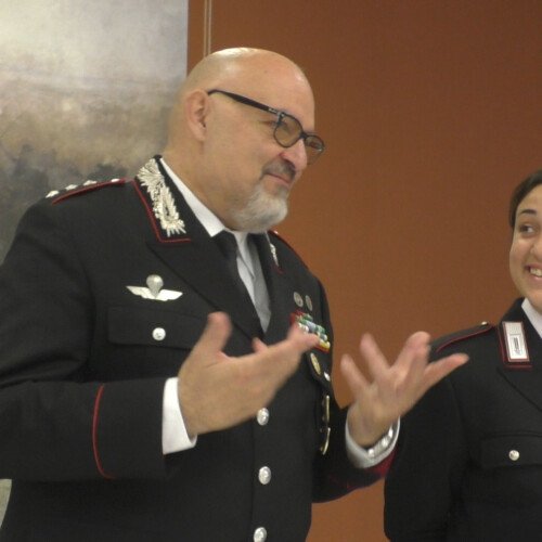 Padre e figlia Carabinieri arrestano uno spacciatore, il Capitano Stendardo: “Un’emozione unica vederla in divisa”