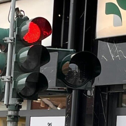 Installati ad Alessandria i primi countdown ai semafori: saranno attivati nei prossimi giorni