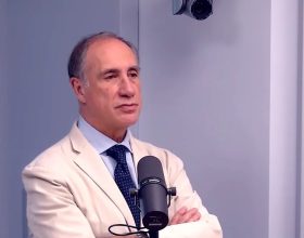 Batticuore: quando stare attenti se il cuore batte più forte. A “Chiedilo al Doc” il Primario di Cardiologia Gianfranco Pistis