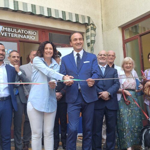 A Biella il primo ambulatorio veterinario sociale del Piemonte. Cirio: “Primo passo verso la mutua per gli animali”
