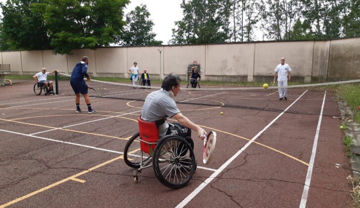 Al presidio Borsalino arriva il tennis in carrozzina per accelerare la guarigione dei pazienti