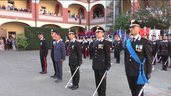 Anche Ornella Muti premia i Carabinieri della provincia in occasione dei 209 anni dell’Arma