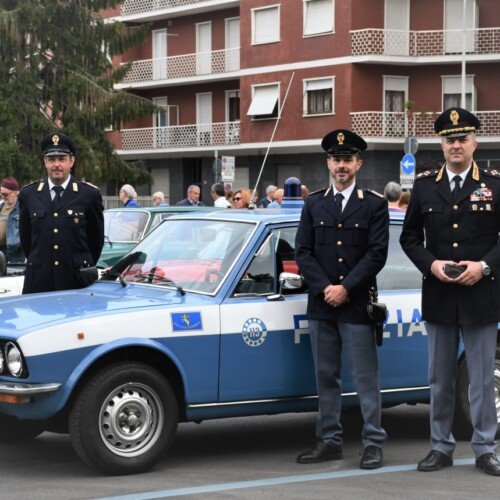 Ad Alessandria l’Alfetta del 1977 della Polizia di Stato in occasione della manifestazione “Ruote nella storia”