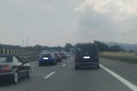 Code sulla A26 verso Genova, lo sfogo di una viaggiatrice: “Oltre due ore fermi e nessun avviso, è vergognoso”