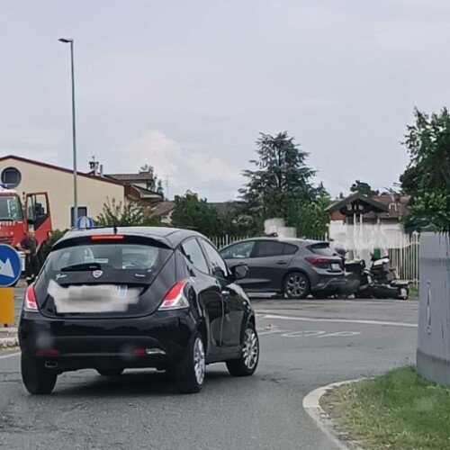 Incidente a Basaluzzo: coinvolte due auto e due moto