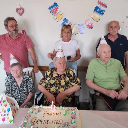 Casale: Carmelina festeggia i suoi 101 anni