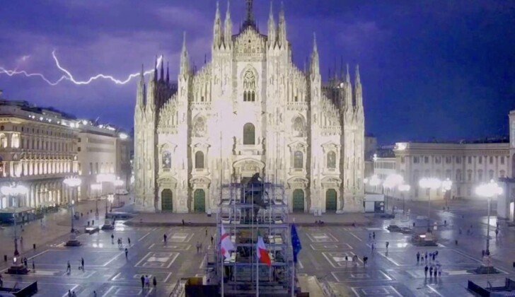 Bomba d’acqua colpisce nella notte a Milano: allagamenti, grandine e voli dirottati